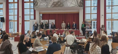 Egyetemfoglaló vetélkedő