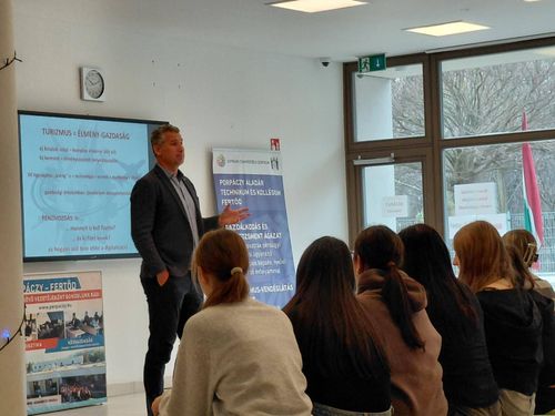 Dr. Egyed Krisztián előadása